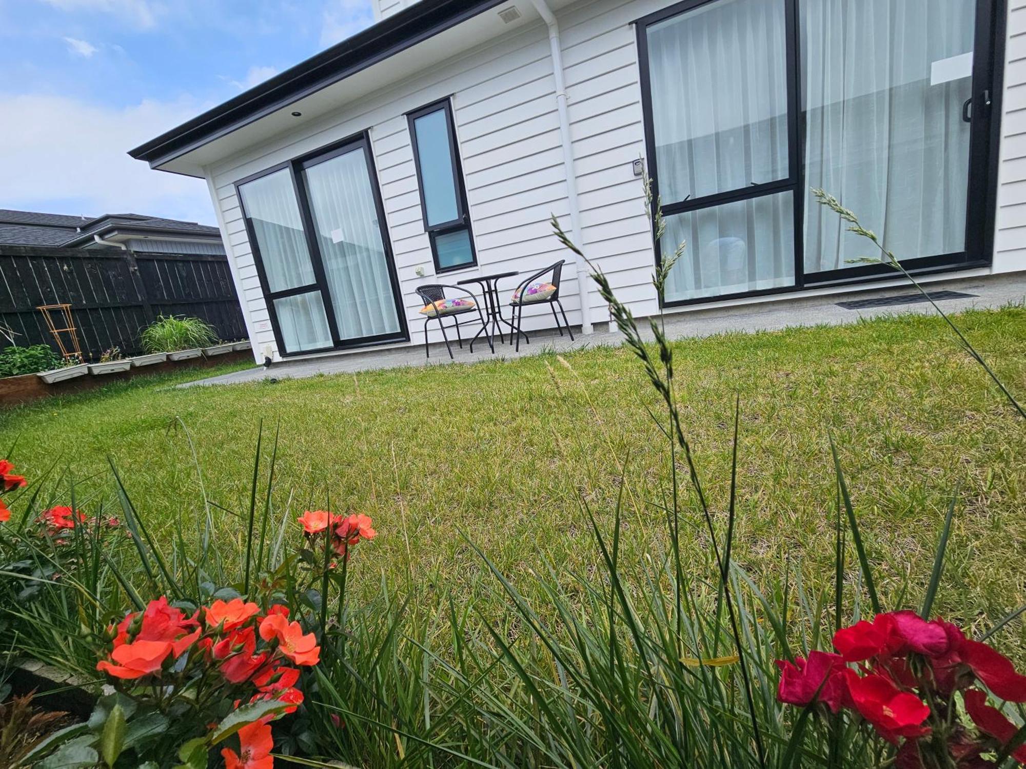 Ferienwohnung Tui Nest Garden Unit Silverdale Exterior foto